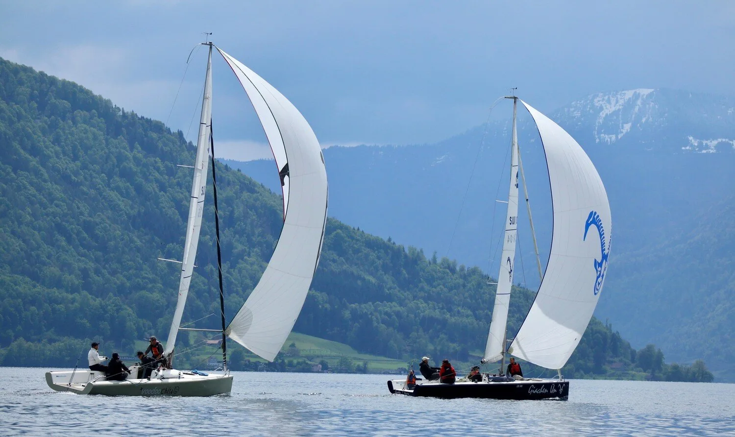 Segeln hochkant am blu26 Cup Zug